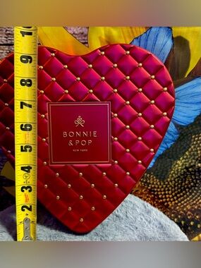 Bonnie & Pop Heart Shaped Tin